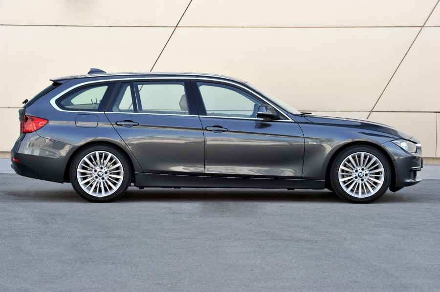  BMW 328i Touring Luxury 2012 года  (фото 92 из 200)